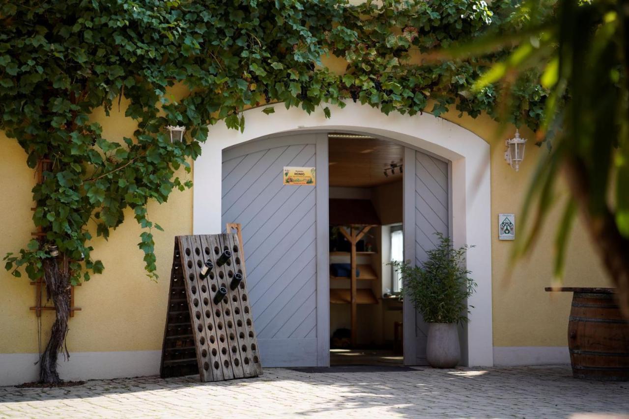 Weingut Martin Blass Erlabrunn  ภายนอก รูปภาพ